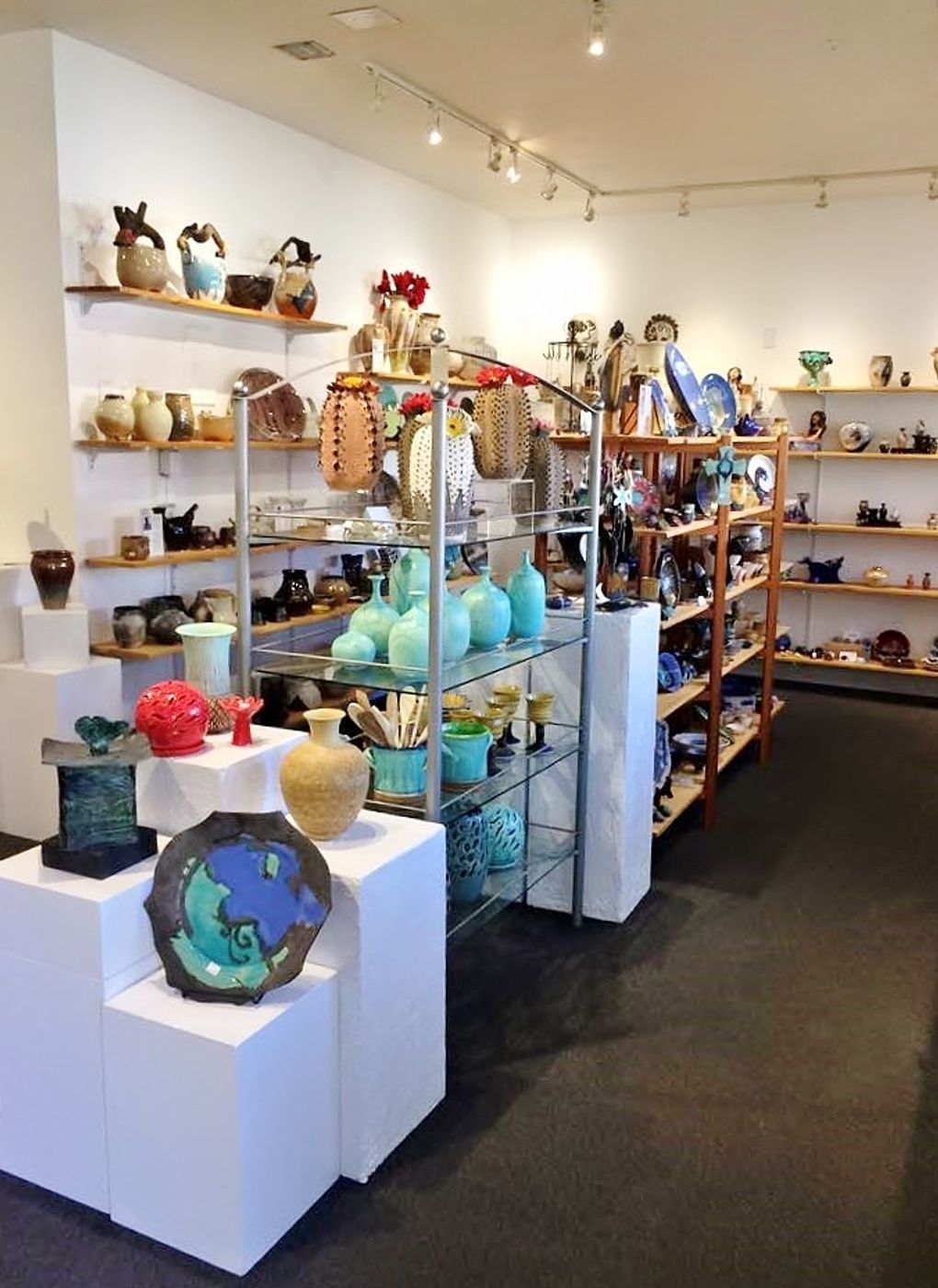 Ventura County Potters' Guild Gallery Ventura, California